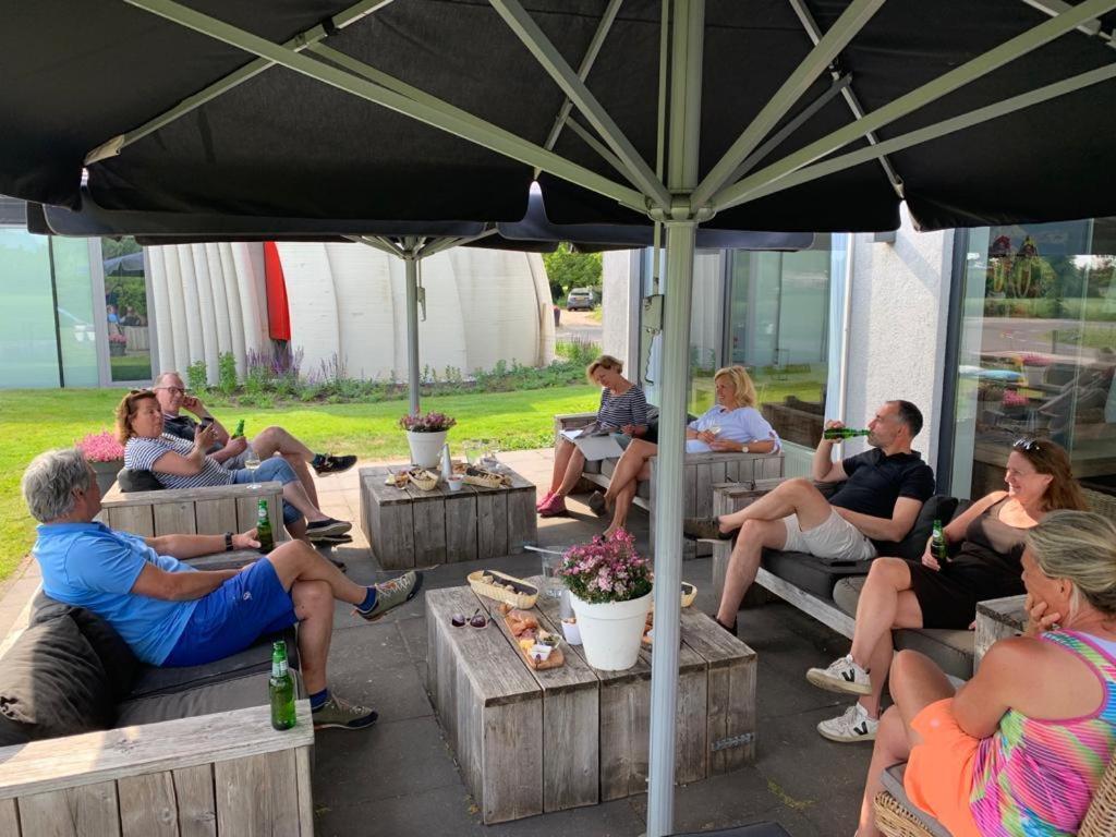 De Slaapfabriek Vakantiehuis En Trainingslocatie Teuge Exterior photo